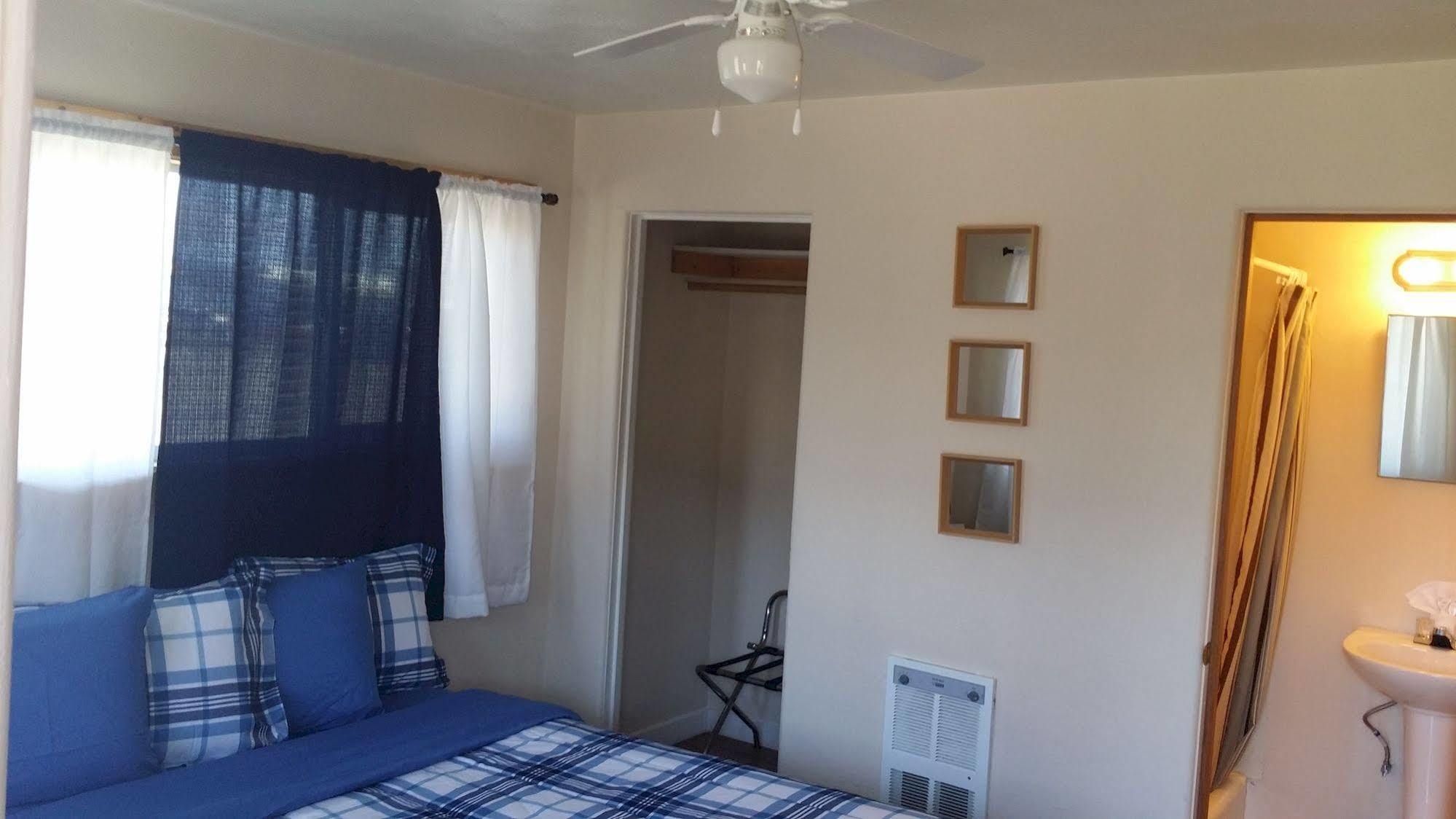 Terrace Motel คูสเบย์ ภายนอก รูปภาพ
