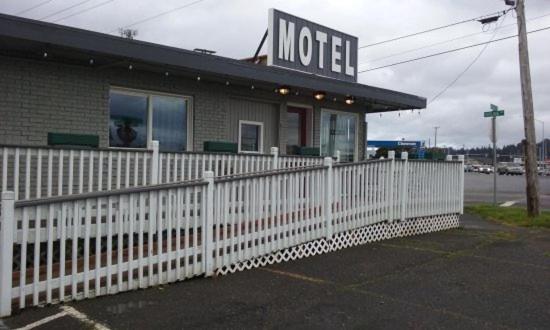 Terrace Motel คูสเบย์ ภายนอก รูปภาพ